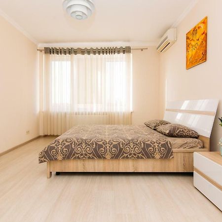 Luxury Studio Apart-Hotel In Centre 2 Room Sumy Εξωτερικό φωτογραφία