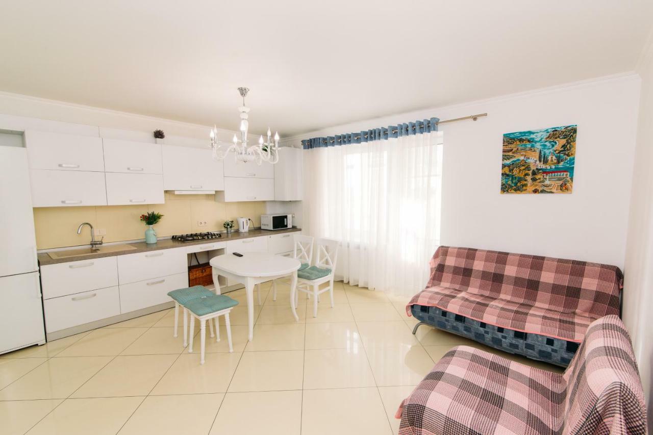 Luxury Studio Apart-Hotel In Centre 2 Room Sumy Εξωτερικό φωτογραφία