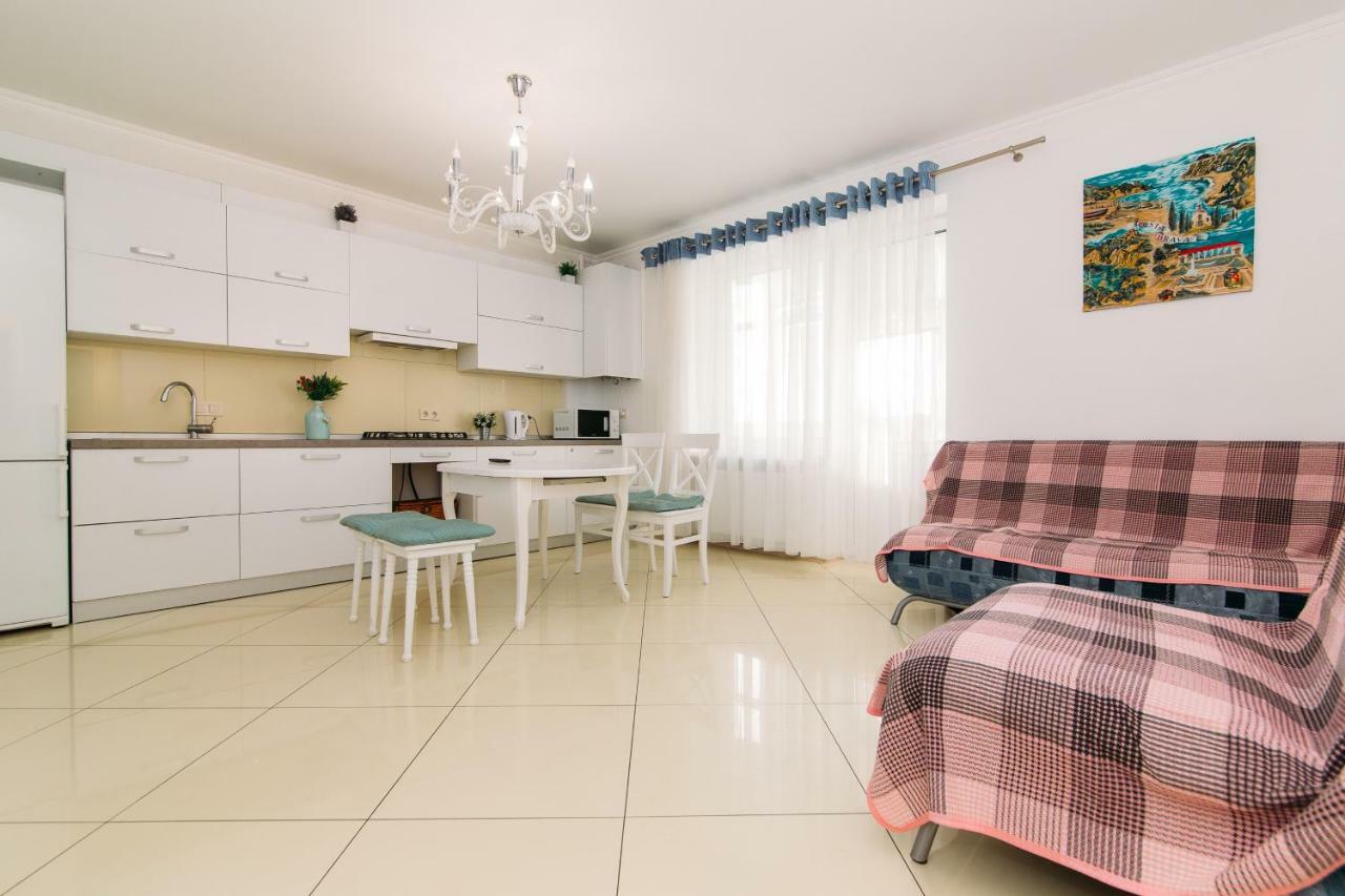 Luxury Studio Apart-Hotel In Centre 2 Room Sumy Εξωτερικό φωτογραφία