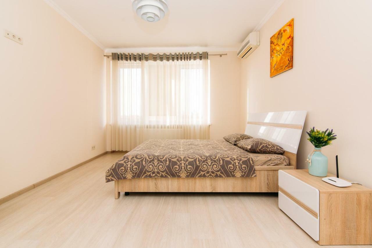 Luxury Studio Apart-Hotel In Centre 2 Room Sumy Εξωτερικό φωτογραφία